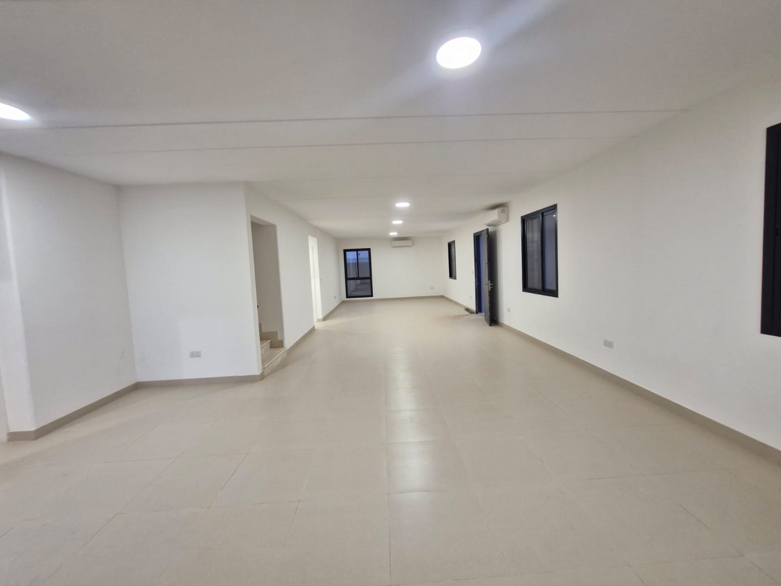 🏡 *Luxury Villa in Sedra – Roshn*   ✨ 300 m² Modern Villa | Elegance Meets Functionality     